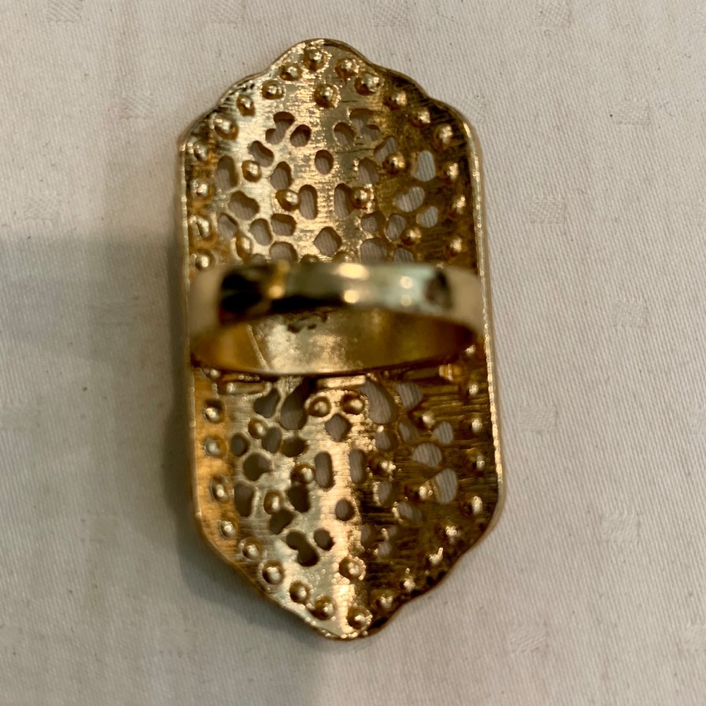 Gold Ring - Picture 7 of 7